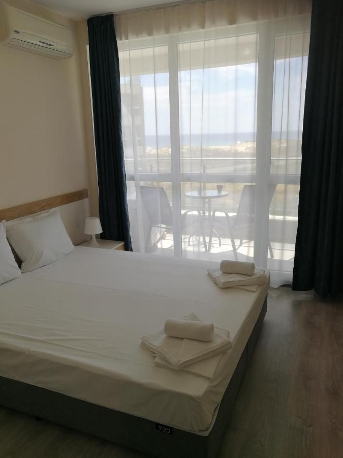 Donchevi Apartments Primorsko Bagian luar foto