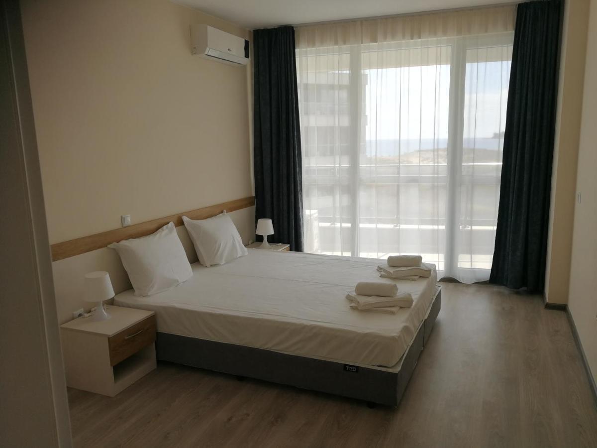 Donchevi Apartments Primorsko Bagian luar foto