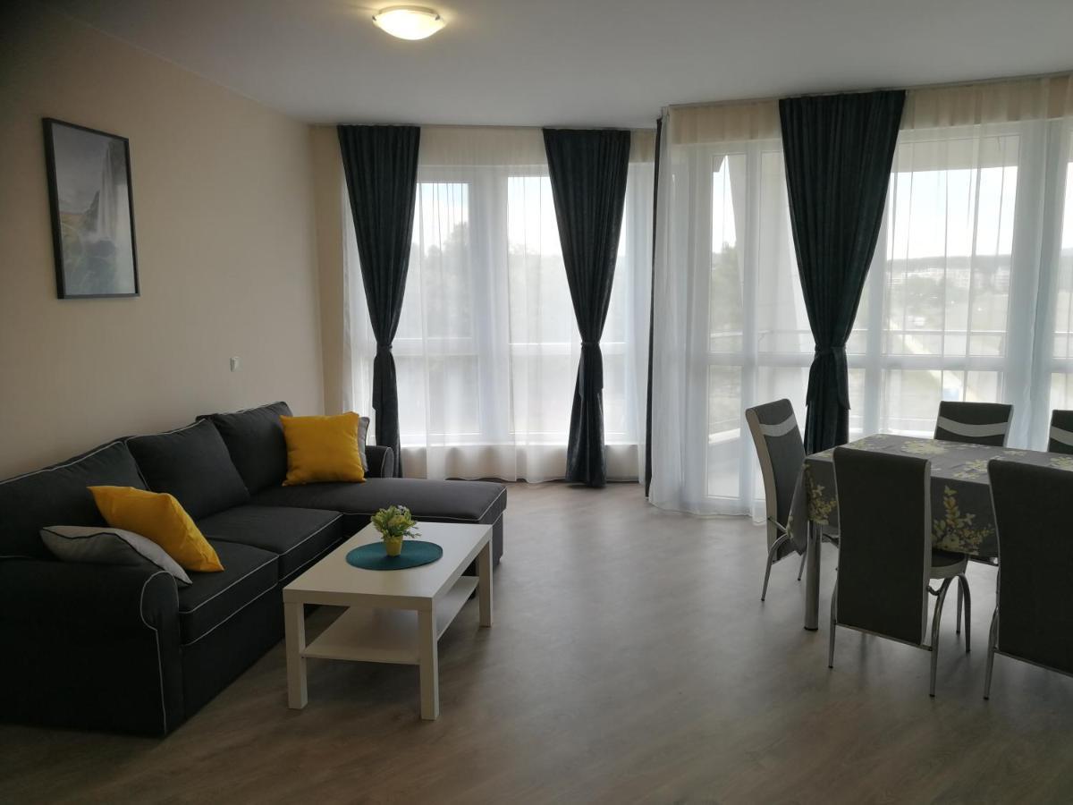 Donchevi Apartments Primorsko Bagian luar foto