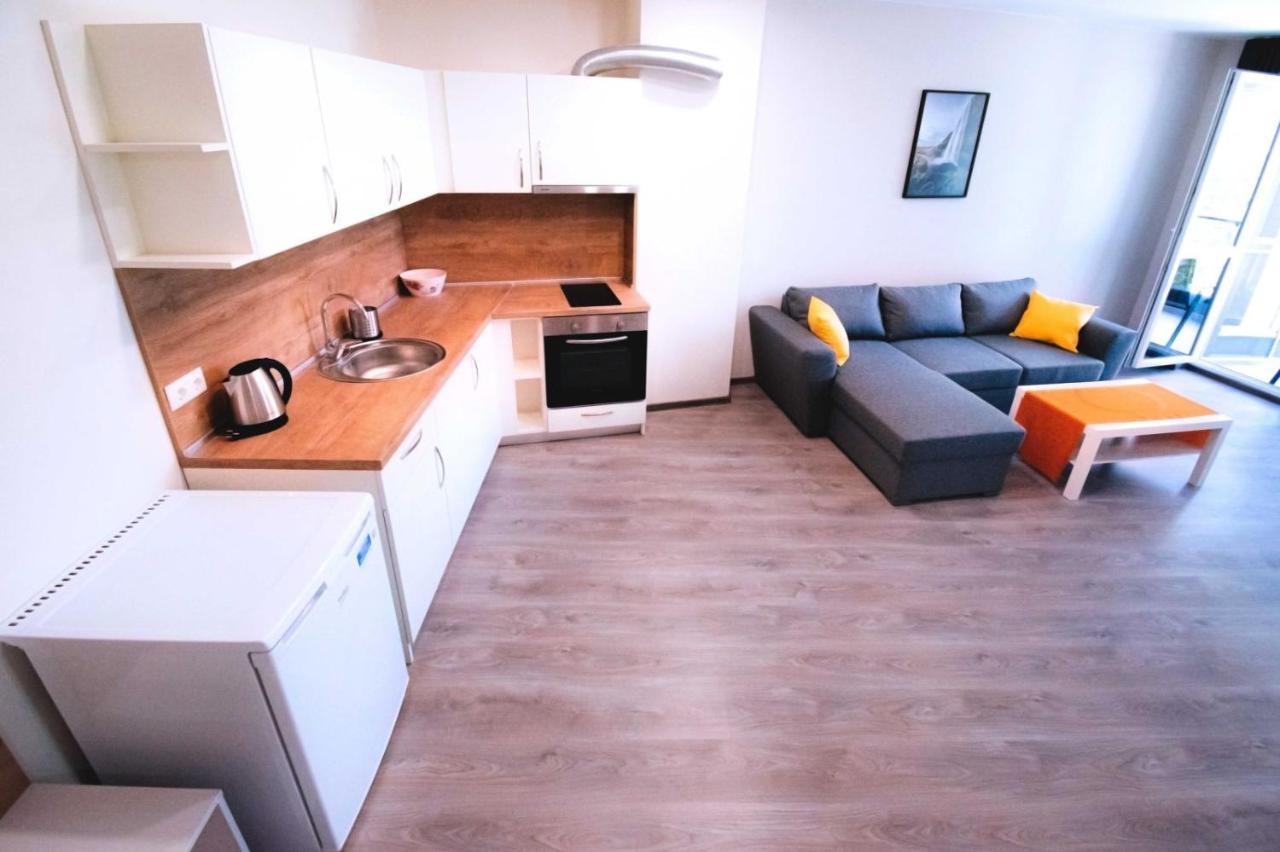 Donchevi Apartments Primorsko Bagian luar foto