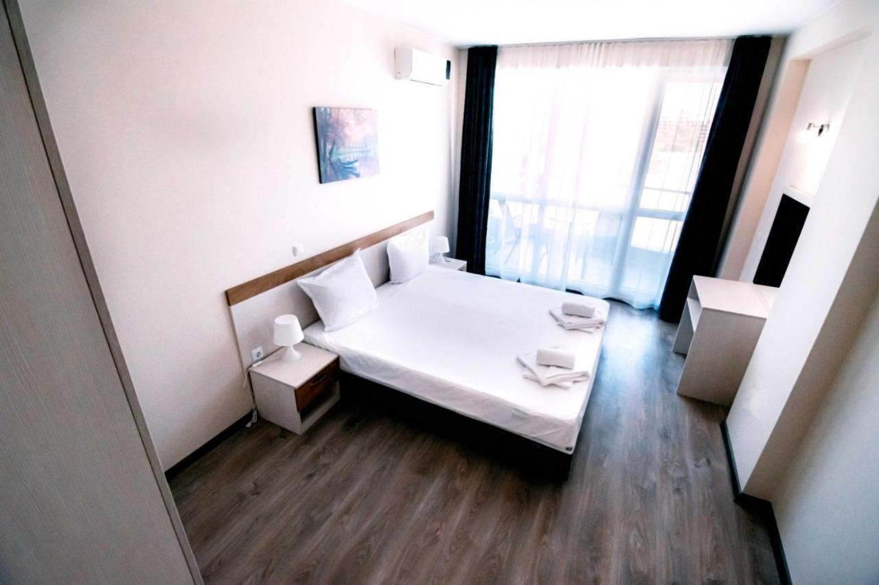 Donchevi Apartments Primorsko Bagian luar foto