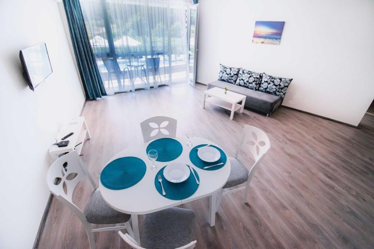 Donchevi Apartments Primorsko Bagian luar foto