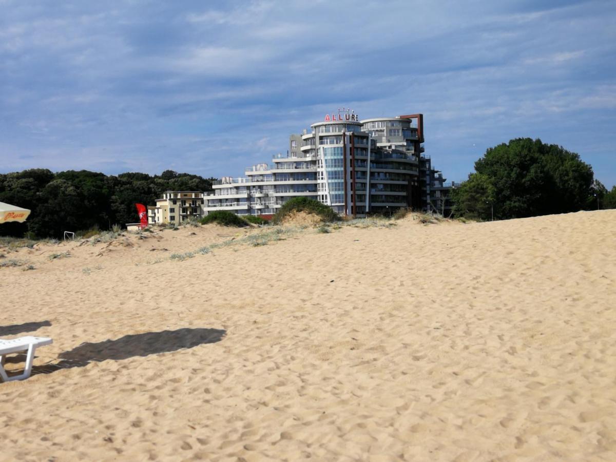 Donchevi Apartments Primorsko Bagian luar foto